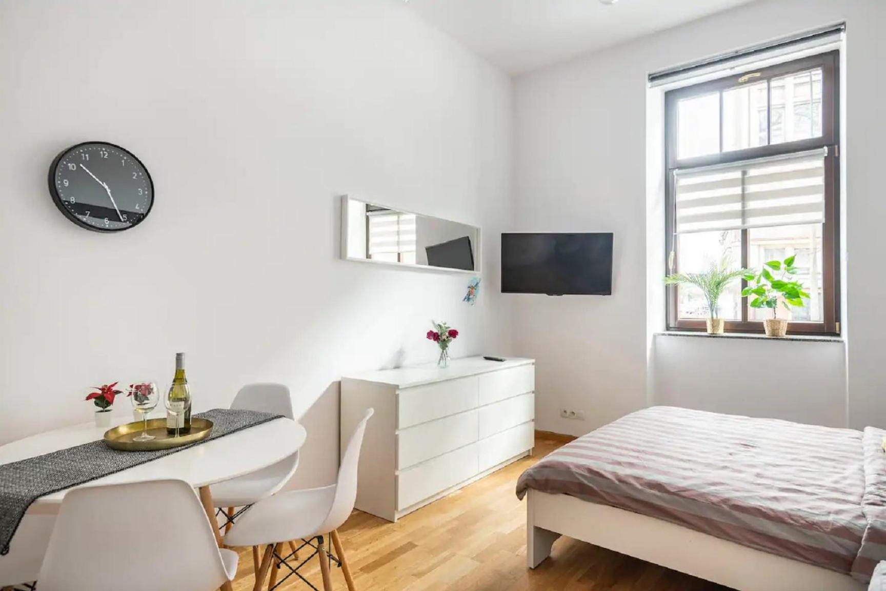 Discover Krakow Apartments - 5 Borowickiej St - Studio Next To Opera And Unity Centre מראה חיצוני תמונה